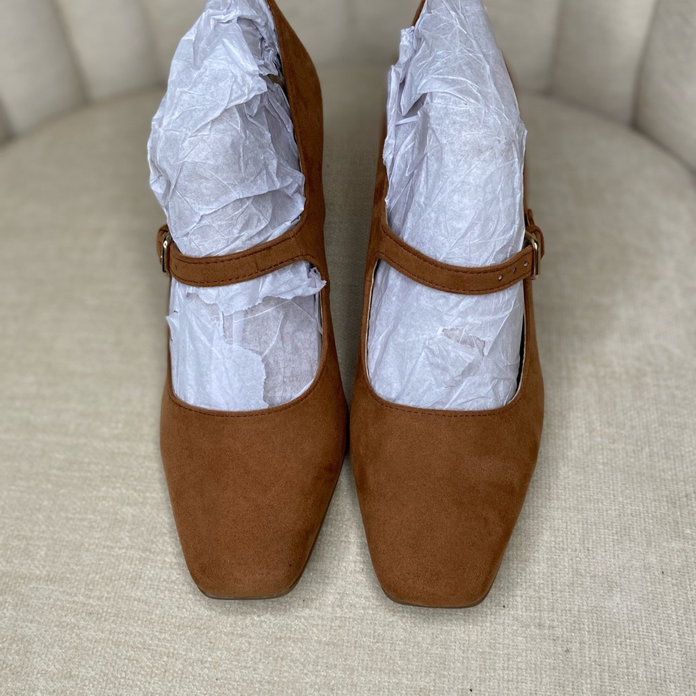 Naturalizer Tan Suede Mary Jane Heels NEW-no box - Picture 6 of 6